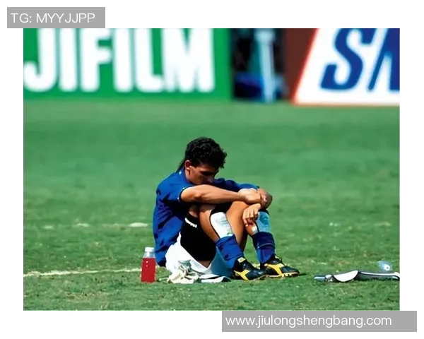 全球知名足球明星盘点他们的传奇故事与辉煌成就