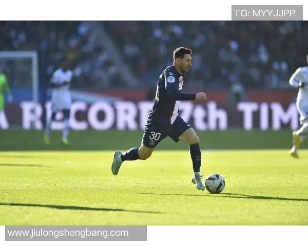 足球界最贫穷的明星是谁他为何在财富上如此失利