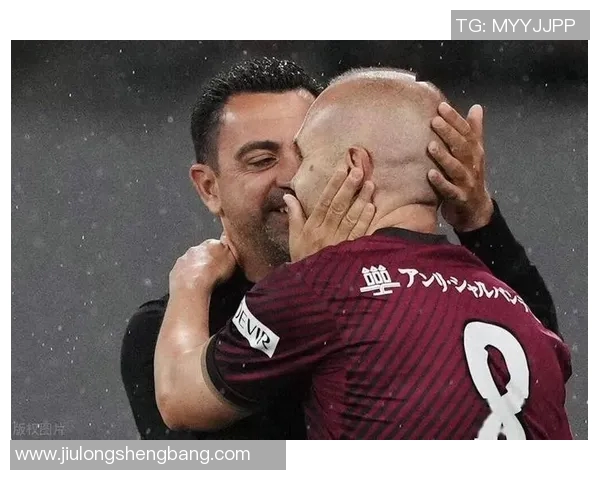 意大利球迷怀念昔日足球明星的辉煌岁月与激情瞬间